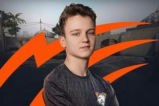 今天的德国杯首发阵容： Tarzan 对阵他旧俱乐部 Weibo Gaming